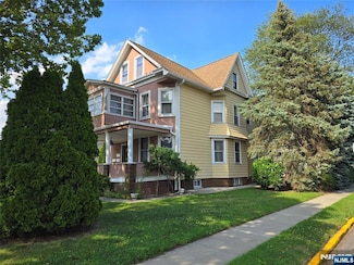 209 Lafayette Ave Unit 2, Hawthorne, NJ 07506