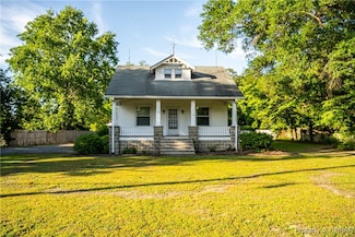 667 Chesapeake Dr, White Stone, VA 22578