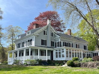 850 Noank Rd, Mystic, CT 06355