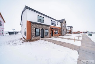 4999 Beach Dr, Ammon, ID 83401