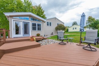49 Mountain View Rd, Nassau, NY 12123