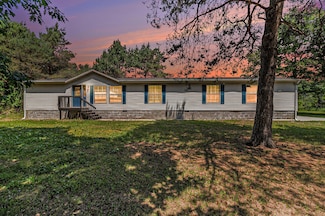 2444 W Johnson Rd, Ludington, MI 49431