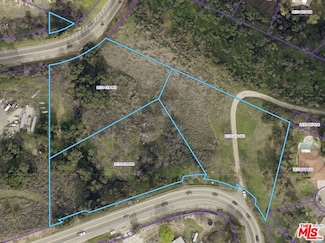 1 N Topanga Canyon Blvd, Woodland Hills, CA 91364