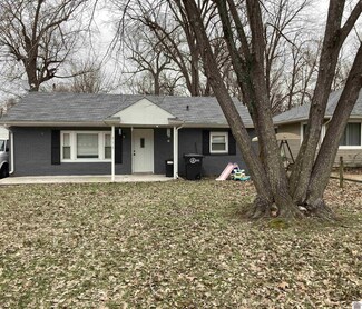 916 H C Mathis Dr, Paducah, KY 42001