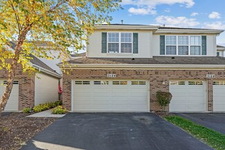 3124 Saganashkee Ln, Naperville, IL 60564