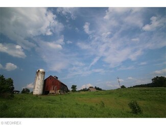 6320 Bluebell Rd, Cumberland, OH 43732