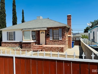 104 E Kern St, Taft, CA 93268