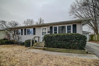 1945 Tennyson Ln, Madison, WI 53704