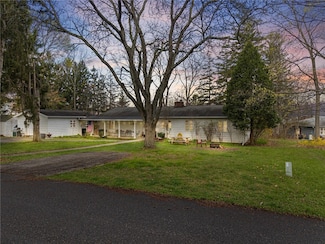 11 Woods End, Aurora, NY 13026