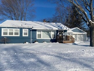 279 W Barton St, Newaygo, MI 49337