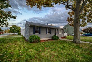 129 Zachariah Place, Warwick, RI 02889