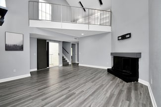 9809 Richmond Ave Unit 13, Houston, TX 77042