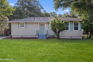 160 Balmoral Ave, Biloxi, MS 39531
