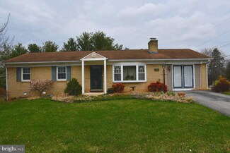 22116 Pikeside Dr, Smithsburg, MD 21783
