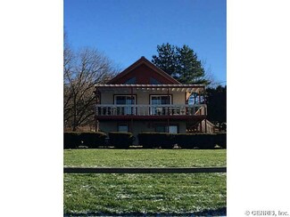 14126 Keuka Village Rd, Dundee, NY 14837