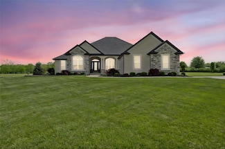 2 Mahogany Run, Farmington, MO 63640