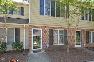 104 Gatehouse Ln, Durham, NC 27707