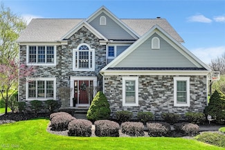 845 Stone Hill Oval, Aurora, OH 44202