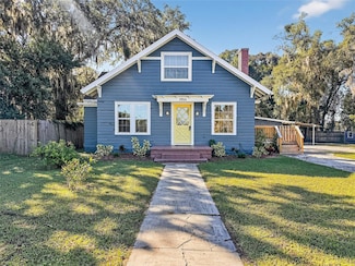 1016 E Washington Ave, Eustis, FL 32726