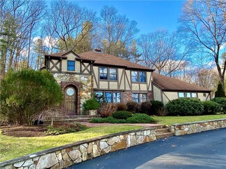 683 Greenville Rd, North Smithfield, RI 02896