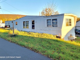 600 Shawnee St, Roseto, PA 18013