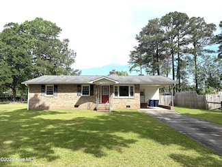 109 King Richard Ct, Jacksonville, NC 28546