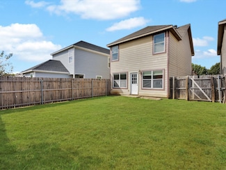 10713 Many Oaks Dr, Fort Worth, TX 76140