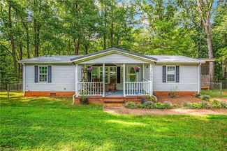 1090 Tree Haven Ln, Madison, NC 27025