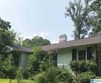 406 W Walnut St, Sylacauga, AL 35150