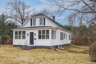 1067 N Main St, Dayville, CT 06241