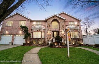74 Sprague Ave, Staten Island, NY 10307