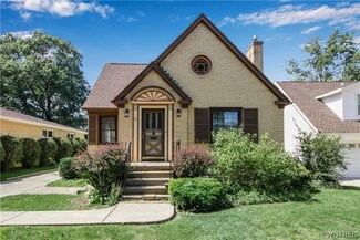 31 Roycroft Blvd, Buffalo, NY 14226