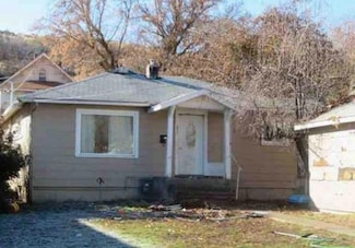 734 N 10th St, Klamath Falls, OR 97601