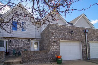 9421 Lindsay St, Orland Hills, IL 60487