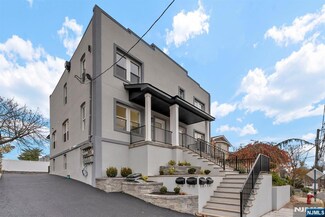 743 Kingsland Ave Unit 1, Ridgefield, NJ 07657