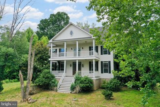118 Country Rd, Harpers Ferry, WV 25425
