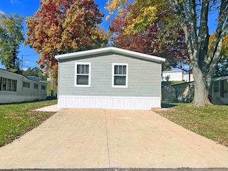 7055 Quarry Rd Unit 201, Amherst, OH 44001
