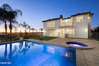 22442 Sueno Rd, Woodland Hills, CA 91364