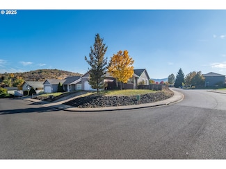 115 Silverado St, Roseburg, OR 97471
