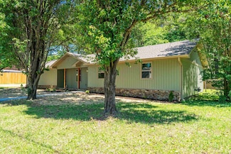 930 S 21st St, Arkadelphia, AR 71923