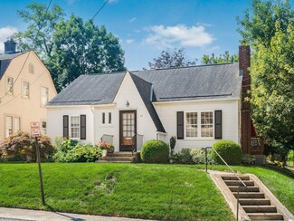 27 Woodland Ave, Delaware, OH 43015