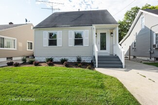 1233 Indian Ave, Aurora, IL 60505