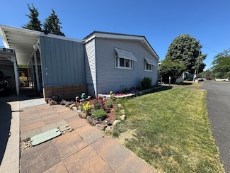 2241 Greensprings Dr Unit 43, Klamath Falls, OR 97601