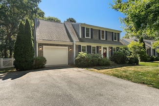 12 Osprey Dr, Cotuit, MA 02635