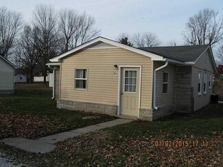 206 E Columbia St, Roachdale, IN 46172