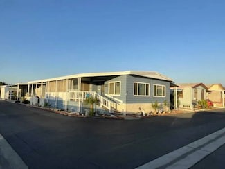 19251 Brookhurst St Unit 81, Huntington Beach, CA 92646
