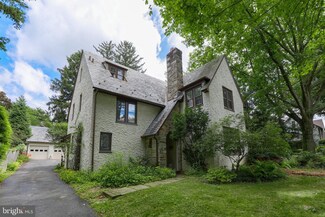 1303 Hillside Dr, Lancaster, PA 17603