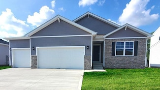 1009 NE 12th St, Grimes, IA 50111