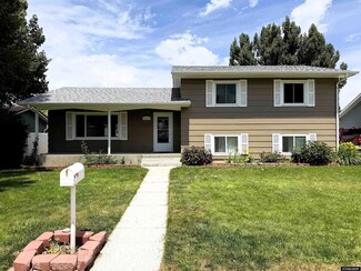 2007 Harkins Ave, Worland, WY 82401