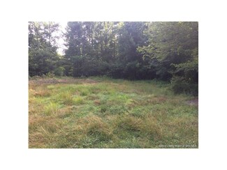 206 Country Lake Rd, Underwood, IN 47177
